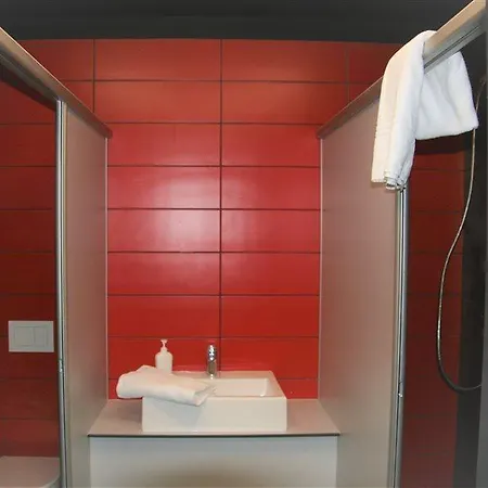 אכסניה Hotello