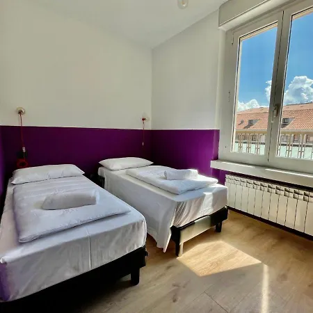 אכסניה Hotello *