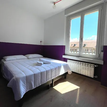 Hotello אכסניה