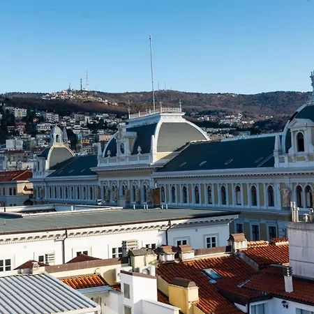 Hotello טריאסטה