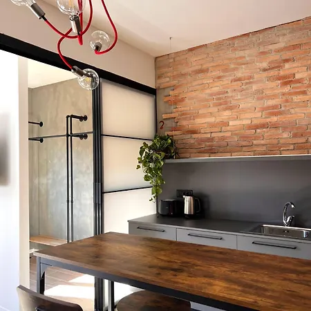 אכסניה Hotello *