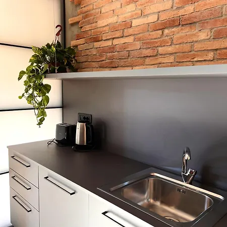 Hotello אכסניה