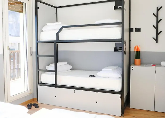 Hotello ترييستي