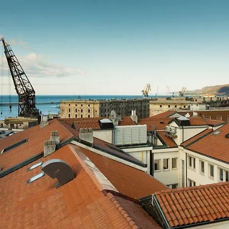 Hotello Ostello *